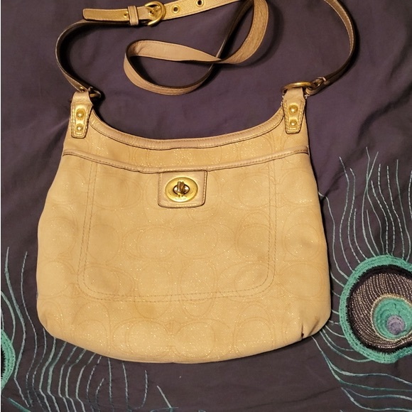 Coach purse - Picture 2 of 8